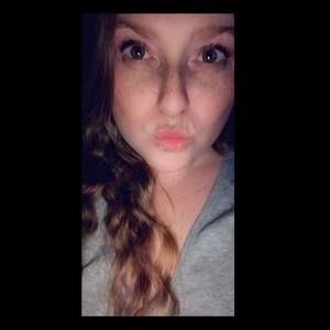 Meet your Posher, Courtney